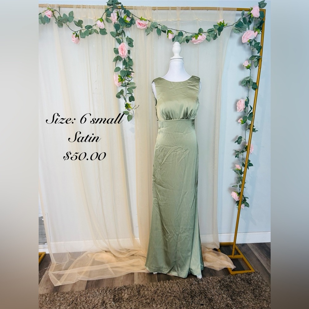 Elegant Olive Satin Evening Gown - Size 6